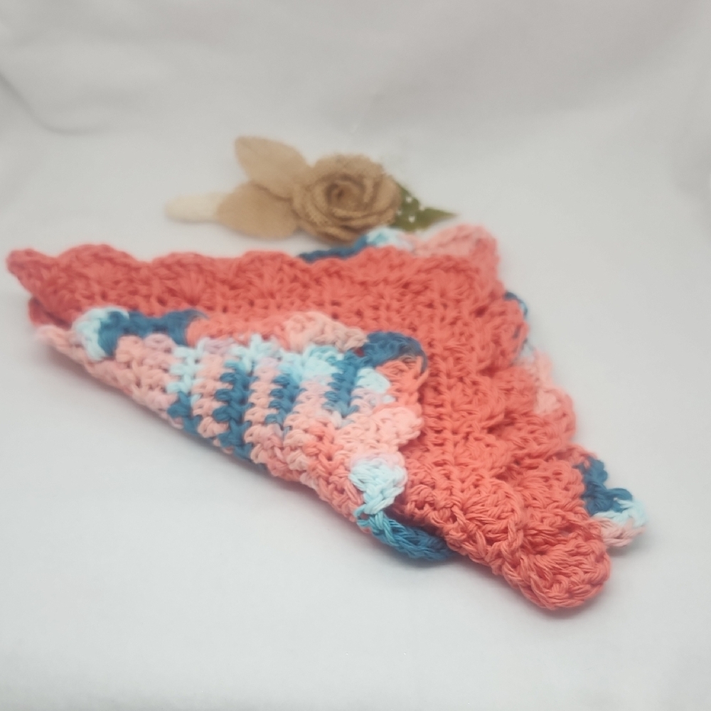 Handmade 100% Cotton Crochet Scalloped Edge Cloths Spa Kitchen or Bath x2